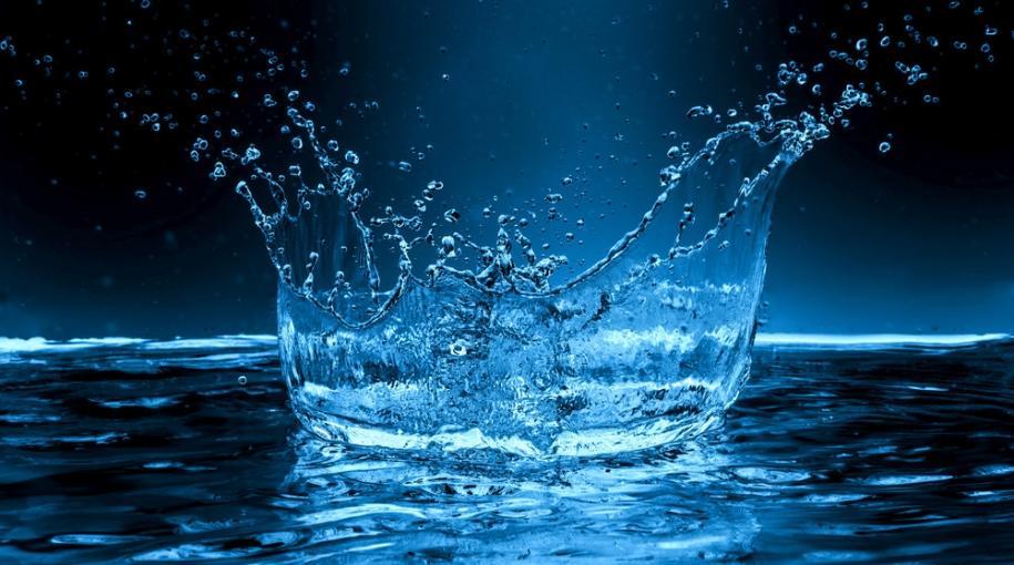 تفکیک آب شرب شهری در بلوار خیام شمالی تفکیک آب شرب شهری در بلوار خیام شمالی