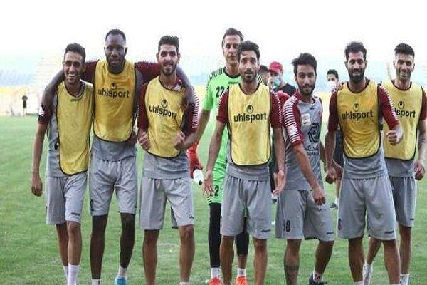 تمرین 13 نفره پرسپولیسی ها در غیاب بازیکنان اصلی تمرین 13 نفره پرسپولیسی ها در غیاب بازیکنان اصلی