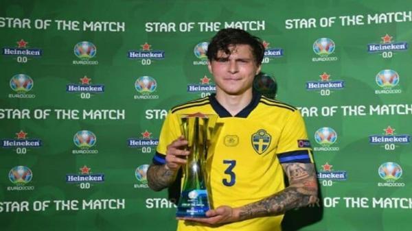 لیندلوف به نام بهترین بازیکن دیدار اسپانیا ، سوئد انتخاب شد