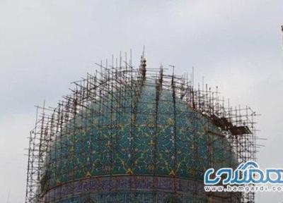 داربست ها در مسجد جامع عباسی کاملا اشتباه اجرا شده اند